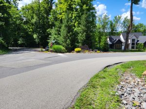 Falling Water parents bring 'dangerous' bus stop to Mon School Board's attention, propose possible solution